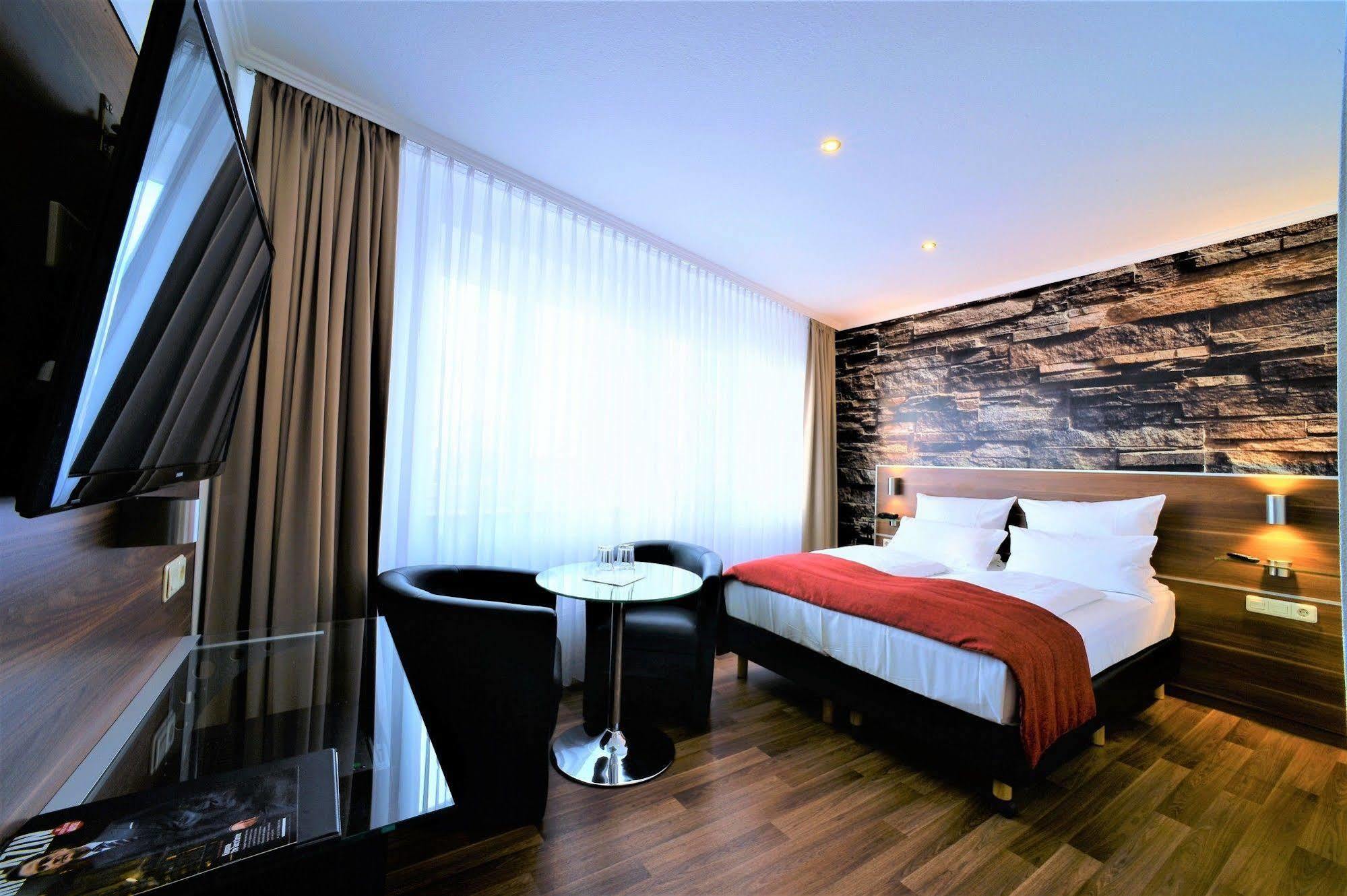 Ascot Hotel Remscheid Exterior foto